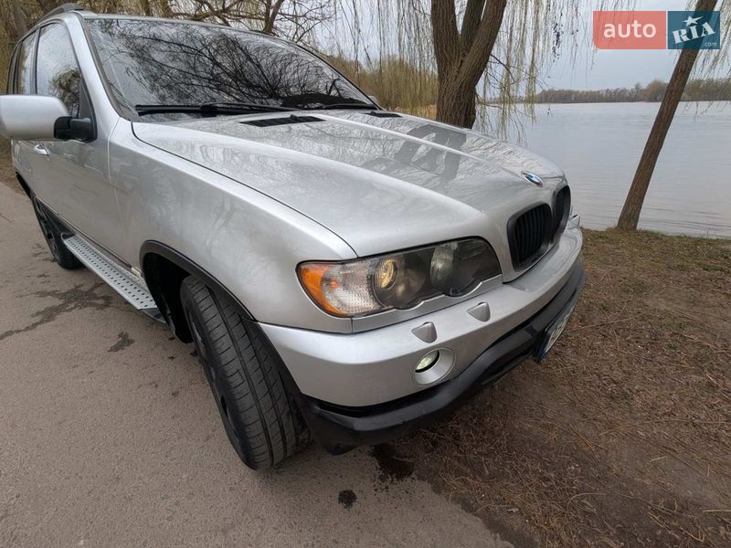 Внедорожник / Кроссовер BMW X5 2001 в Млинове