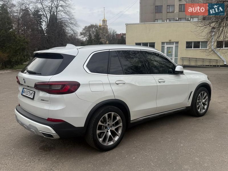 Внедорожник / Кроссовер BMW X5 2022 в Славянске