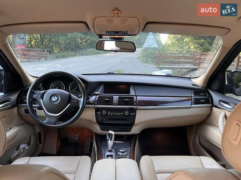 Внедорожник / Кроссовер BMW X5 2010 в Новоднестровске фото 4 Внедорожник / Кроссовер BMW X5 2010 в Новоднестровске