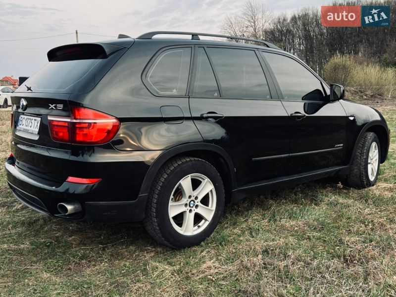 Внедорожник / Кроссовер BMW X5 2011 в Львове