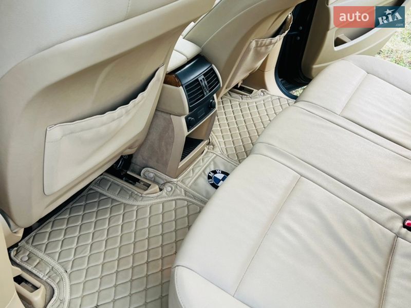 Внедорожник / Кроссовер BMW X5 2011 в Львове