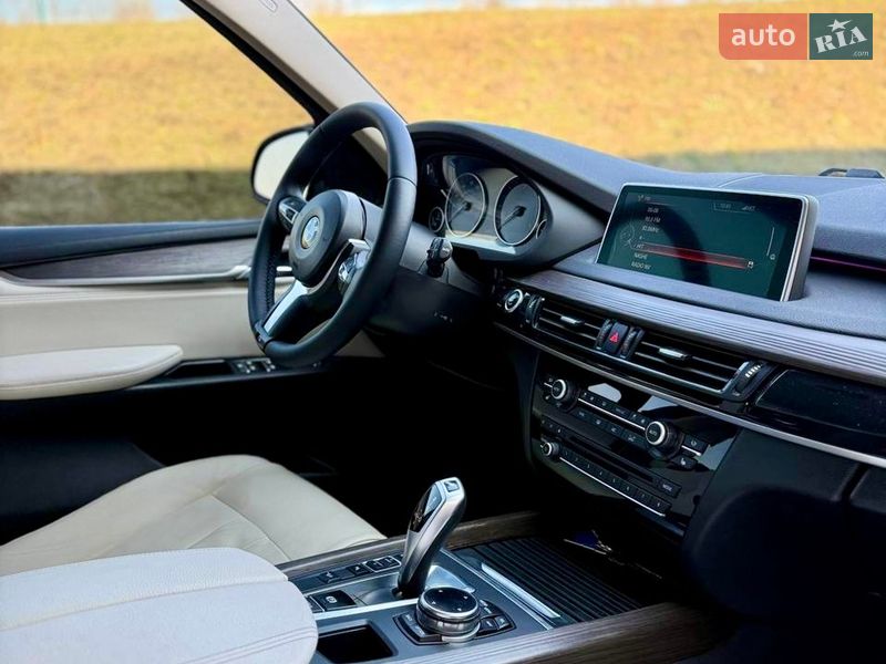 Внедорожник / Кроссовер BMW X5 2014 в Ровно