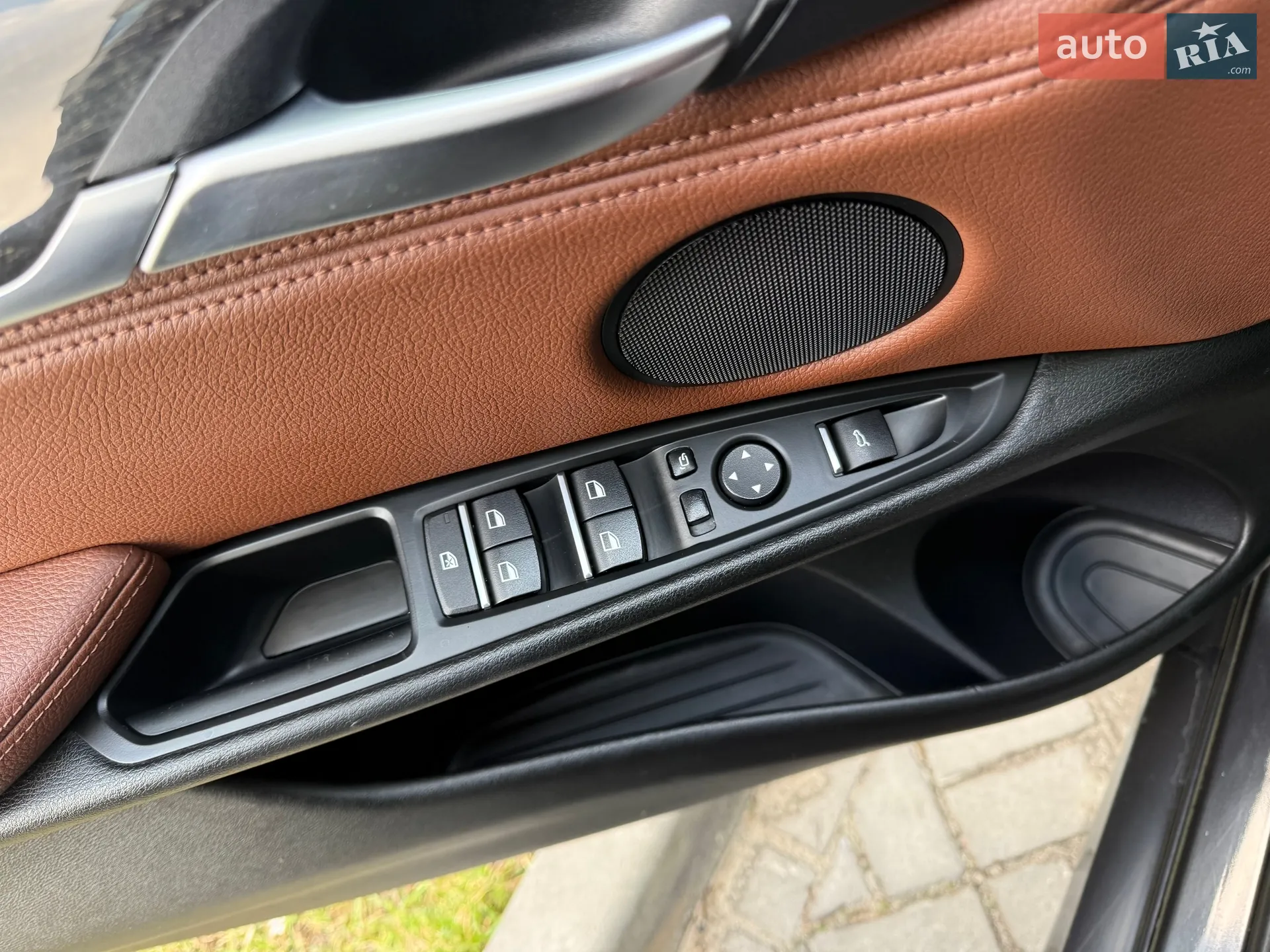 2016 BMW X5 - мініатюра 2