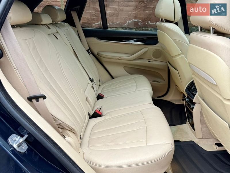 Позашляховик / Кросовер BMW X5 2015 в Рівному