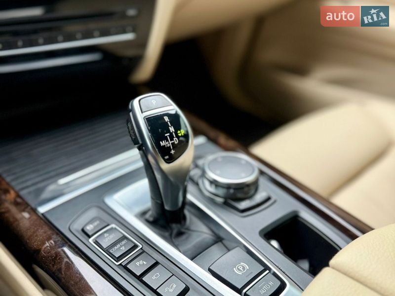 Позашляховик / Кросовер BMW X5 2015 в Рівному