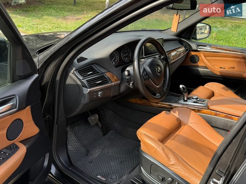 Позашляховик / Кросовер BMW X5 2008 в Івано-Франківську