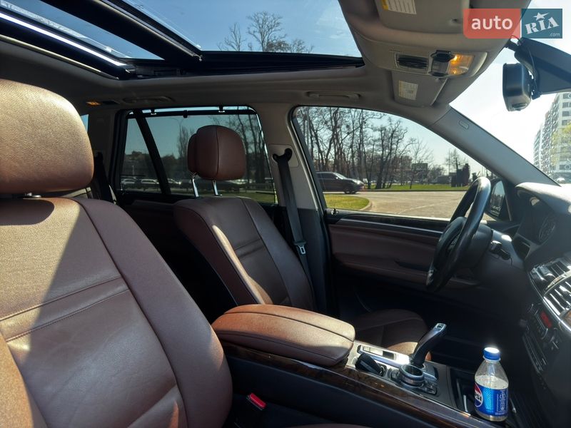 Позашляховик / Кросовер BMW X5 2012 в Києві фото 15 Позашляховик / Кросовер BMW X5 2012 в Києві