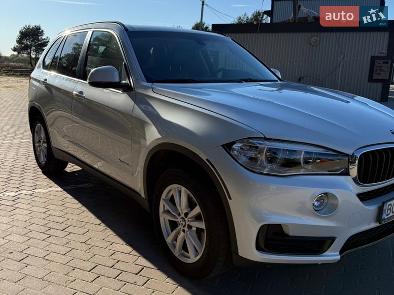 Позашляховик / Кросовер BMW X5 2015 в Львові