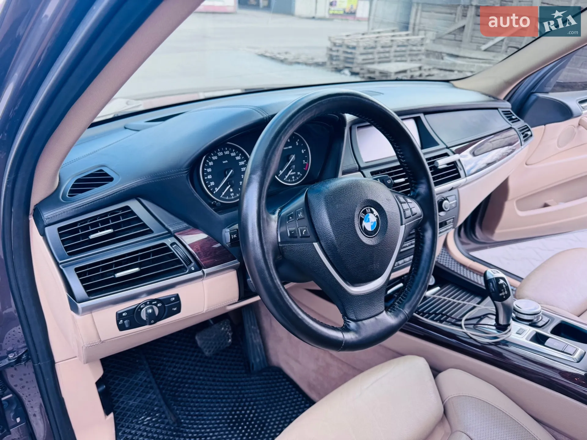 2011 BMW X5 - мініатюра 42