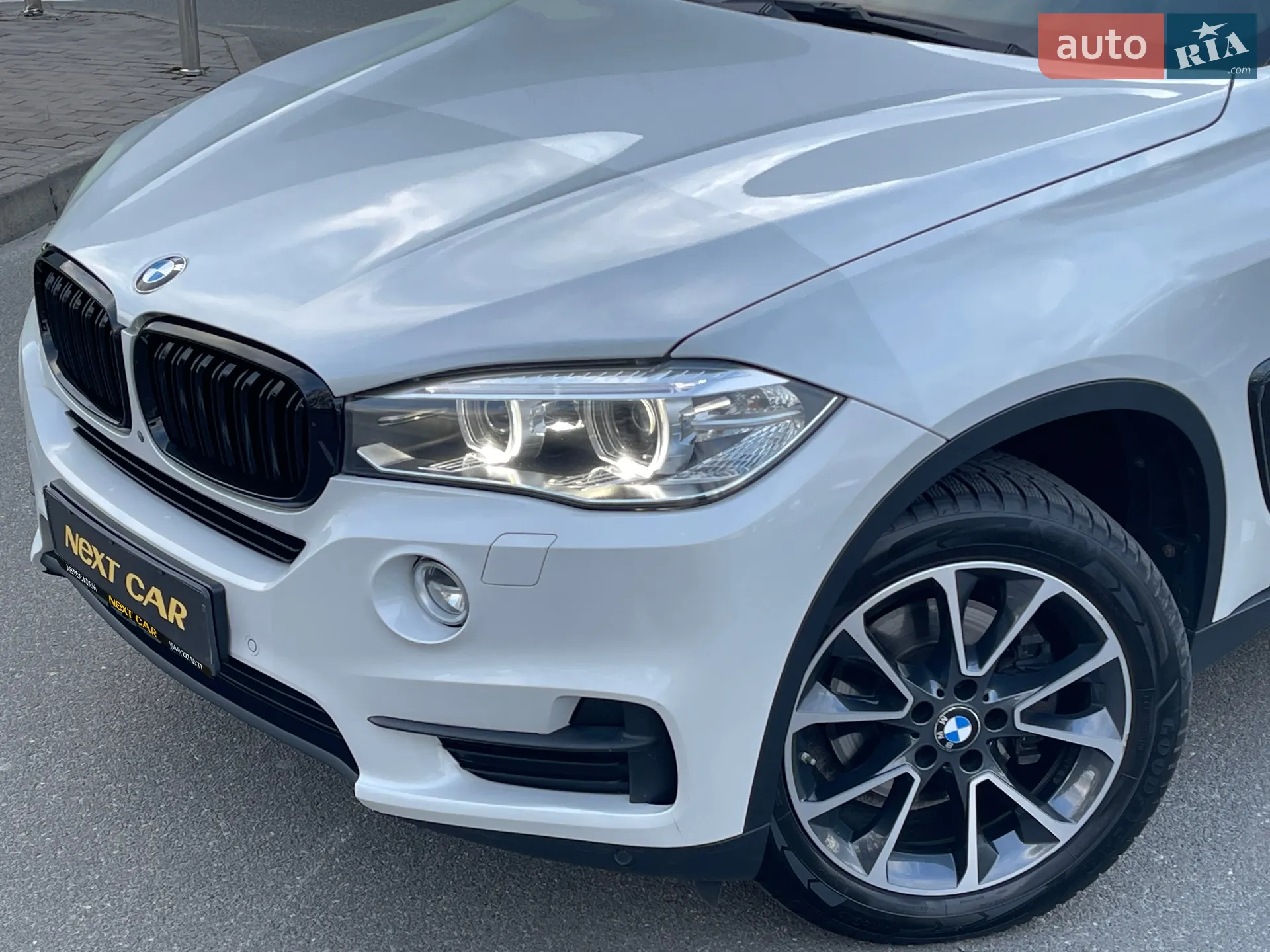 2017 BMW X5 - мініатюра 2