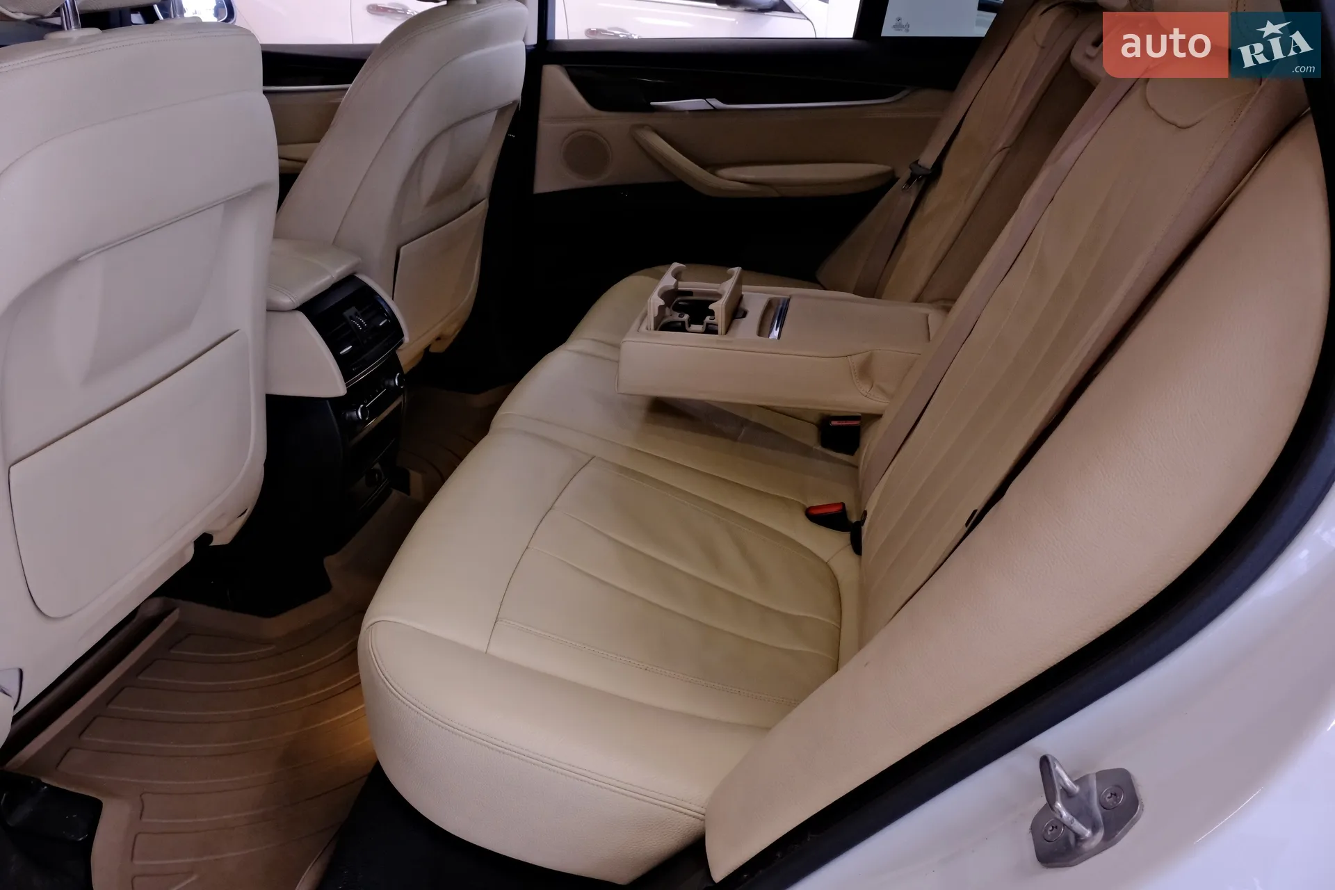 2015 BMW X5 - мініатюра 31