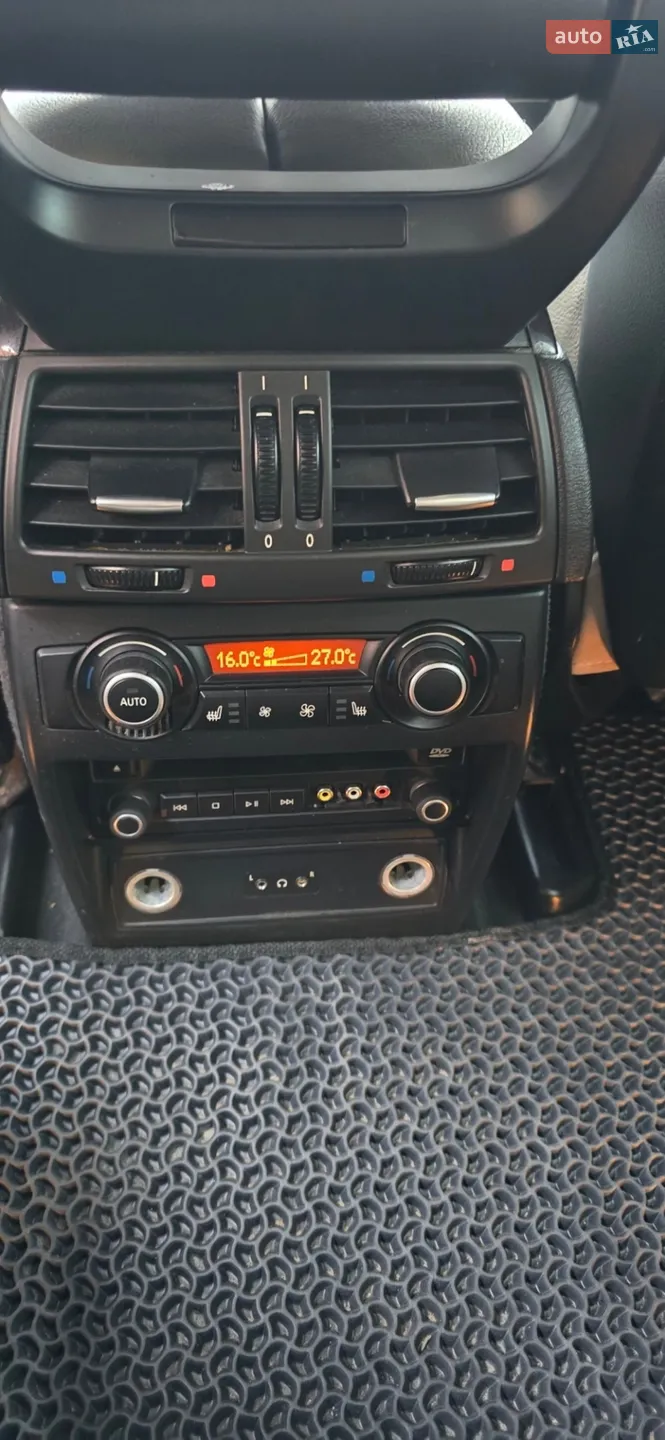 2010 BMW X5 - мініатюра 14