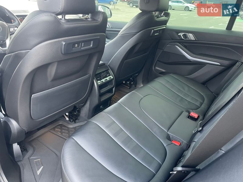 Внедорожник / Кроссовер BMW X5 2022 в Киеве
