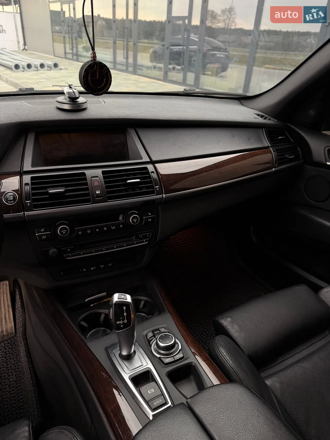 2011 BMW X5 - мініатюра 20
