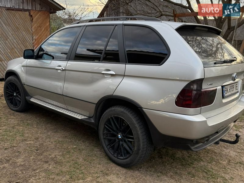 Внедорожник / Кроссовер BMW X5 2004 в Костополе