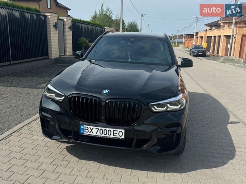 Внедорожник / Кроссовер BMW X5 2022 в Хмельницком