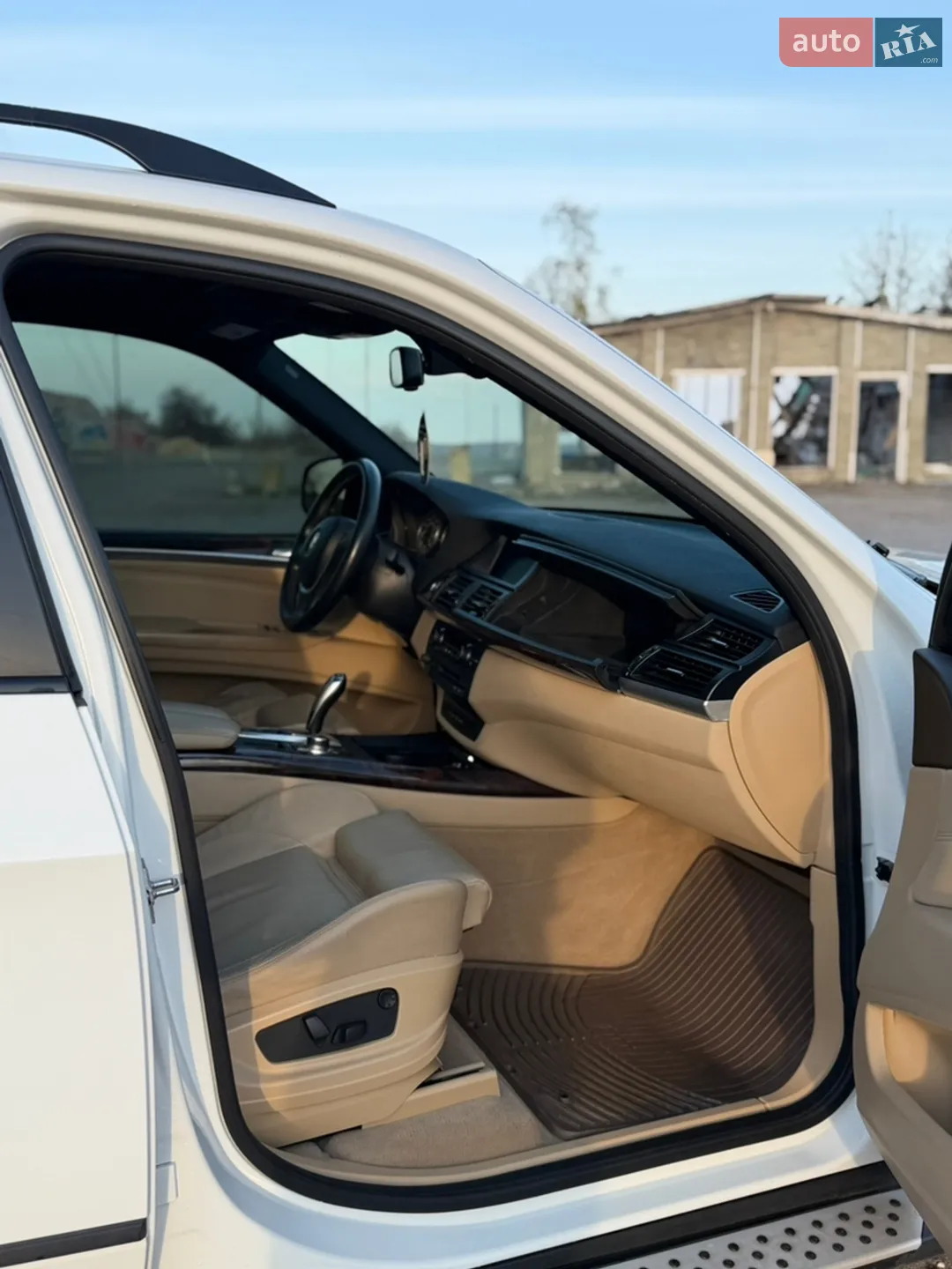 2010 BMW X5 - мініатюра 13