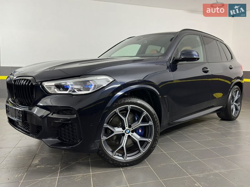 Внедорожник / Кроссовер BMW X5 2022 в Казатине