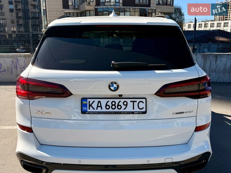 Внедорожник / Кроссовер BMW X5 2022 в Киеве