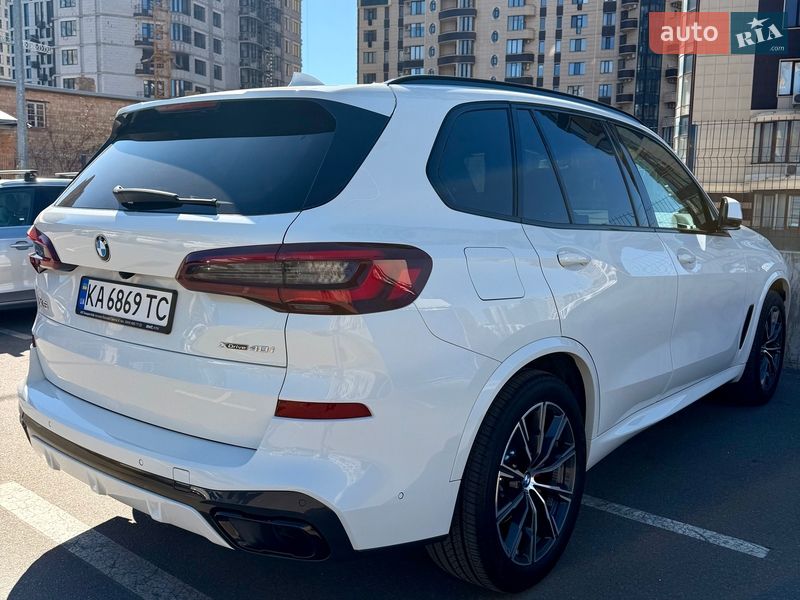 Внедорожник / Кроссовер BMW X5 2022 в Киеве