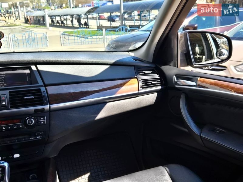 Позашляховик / Кросовер BMW X5 2011 в Києві