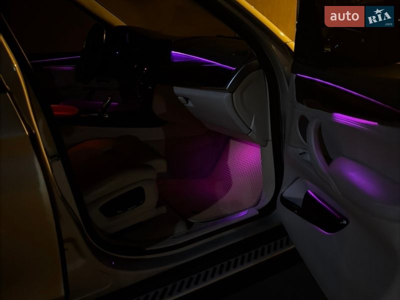 Внедорожник / Кроссовер BMW X5 2014 в Киеве