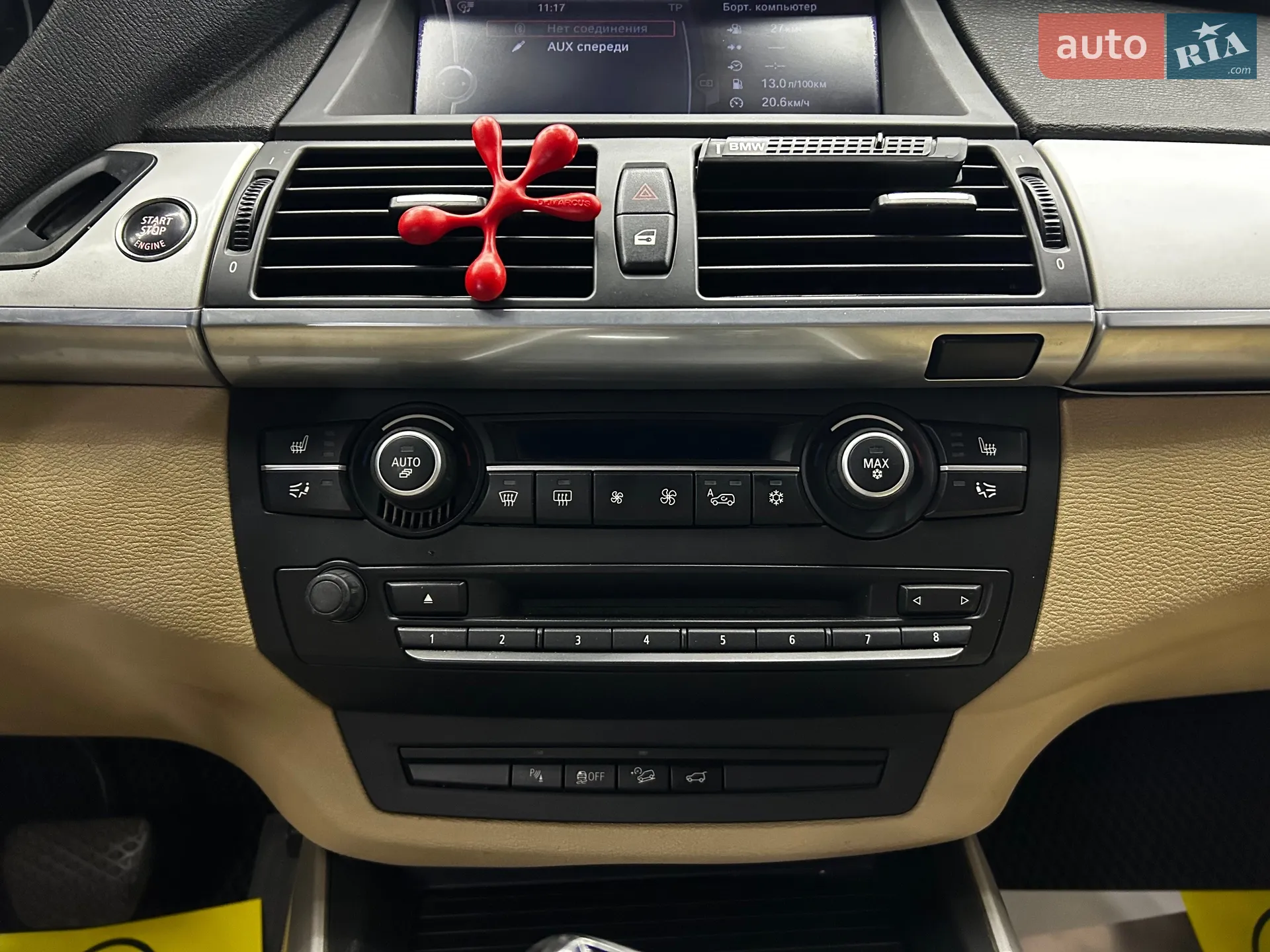 2011 BMW X5 - мініатюра 20
