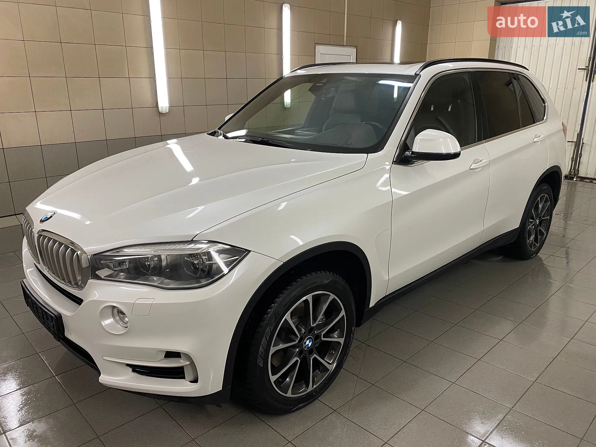 2017 BMW X5 - мініатюра 3