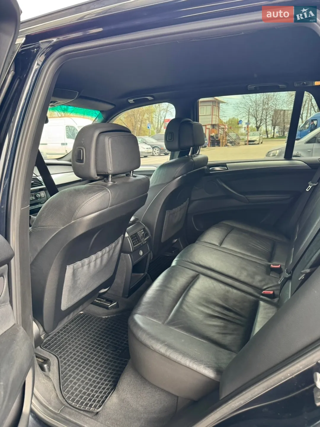 2010 BMW X5 - мініатюра 8