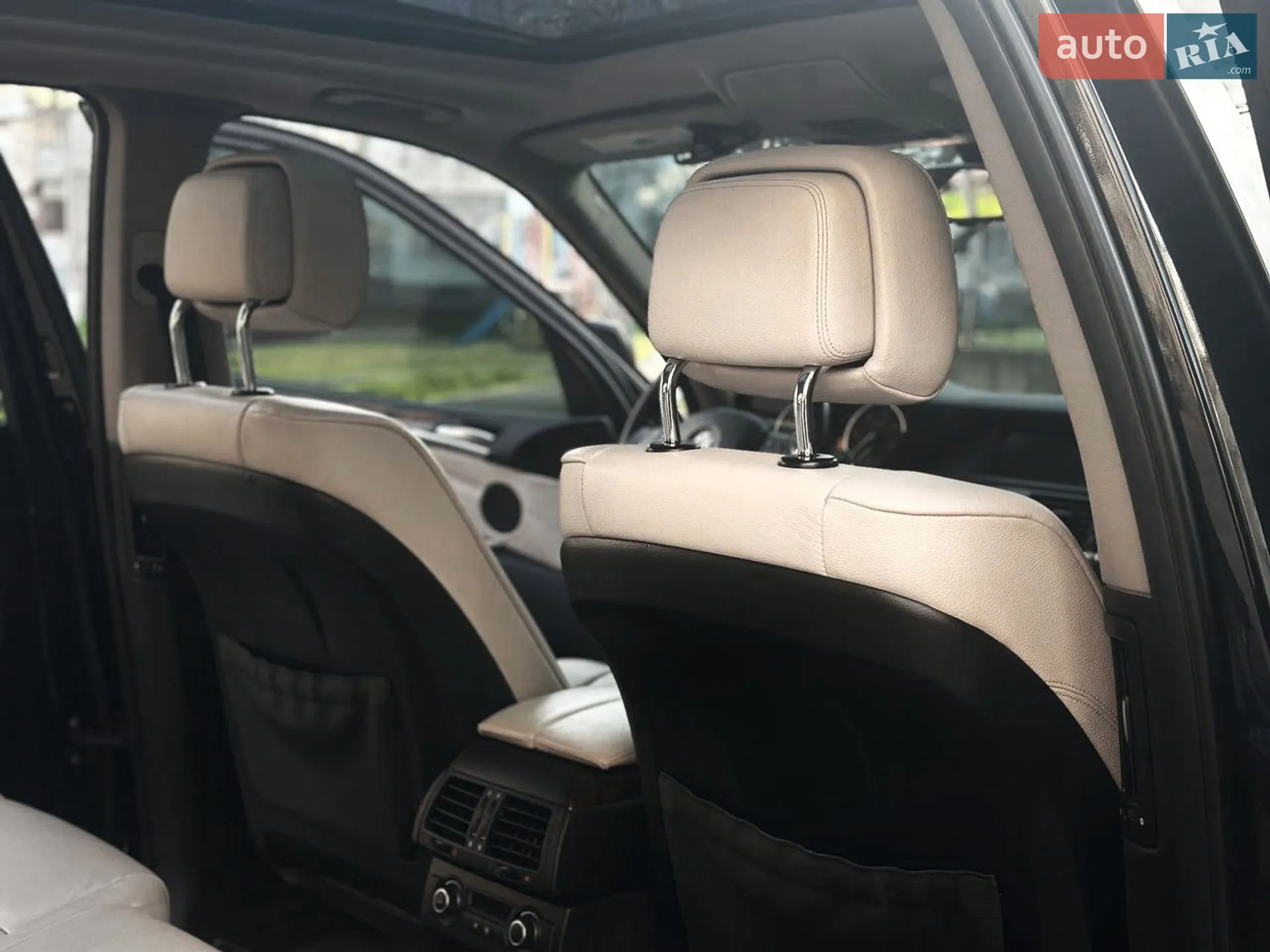 2010 BMW X5 - мініатюра 28