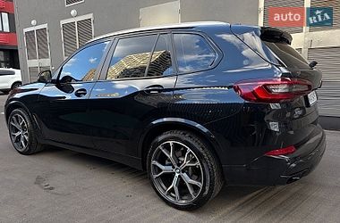 Внедорожник / Кроссовер BMW X5 2022 в Киеве