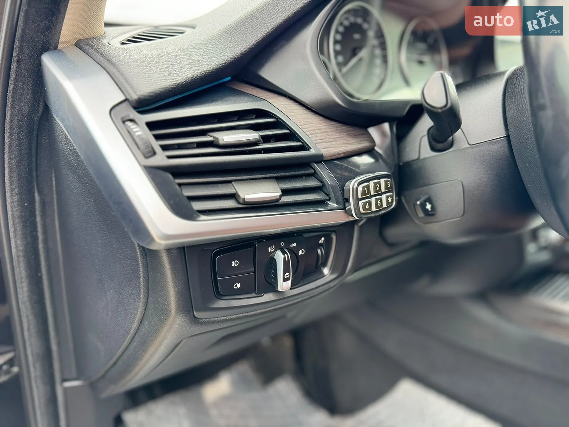 2017 BMW X5 - мініатюра 52