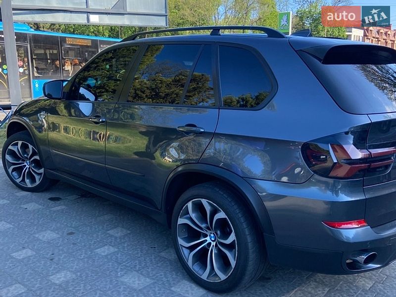 Внедорожник / Кроссовер BMW X5 2013 в Ужгороде