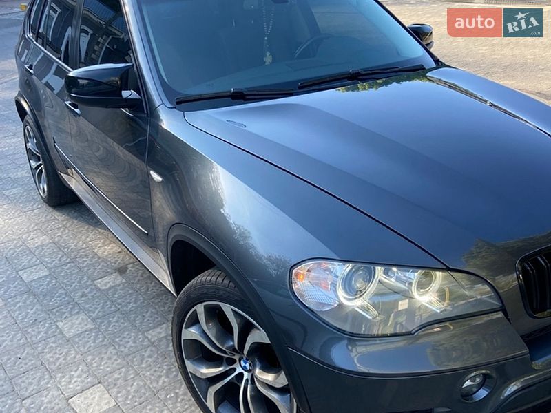 Внедорожник / Кроссовер BMW X5 2013 в Ужгороде