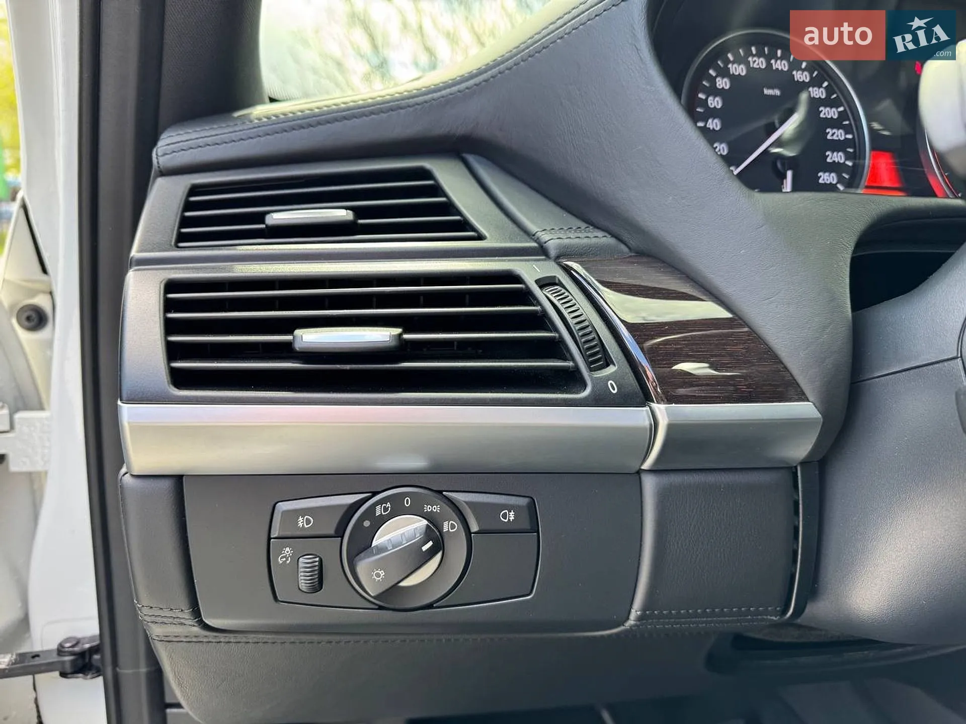 2011 BMW X5 - мініатюра 25