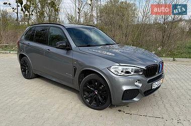 Позашляховик / Кросовер BMW X5 2016 в Чернівцях