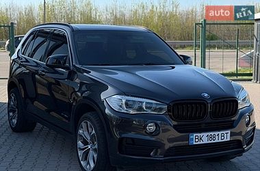 Внедорожник / Кроссовер BMW X5 2014 в Ровно