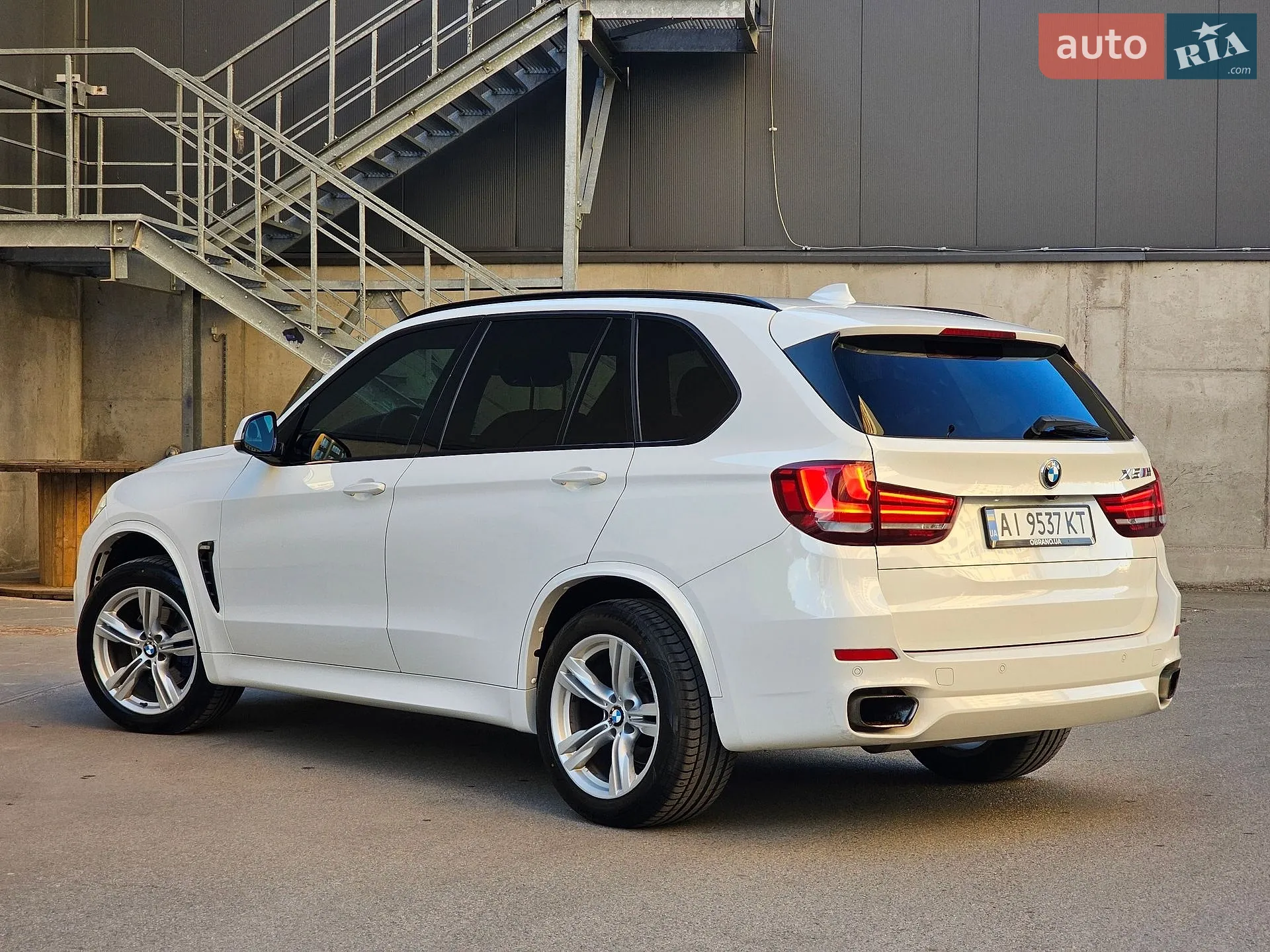 2015 BMW X5 - мініатюра 3