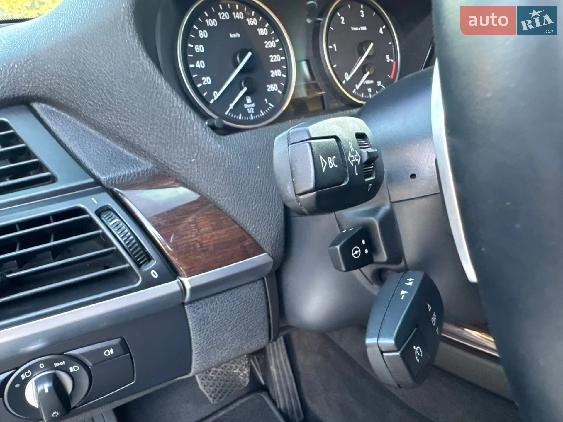2011 BMW X5 - мініатюра 37