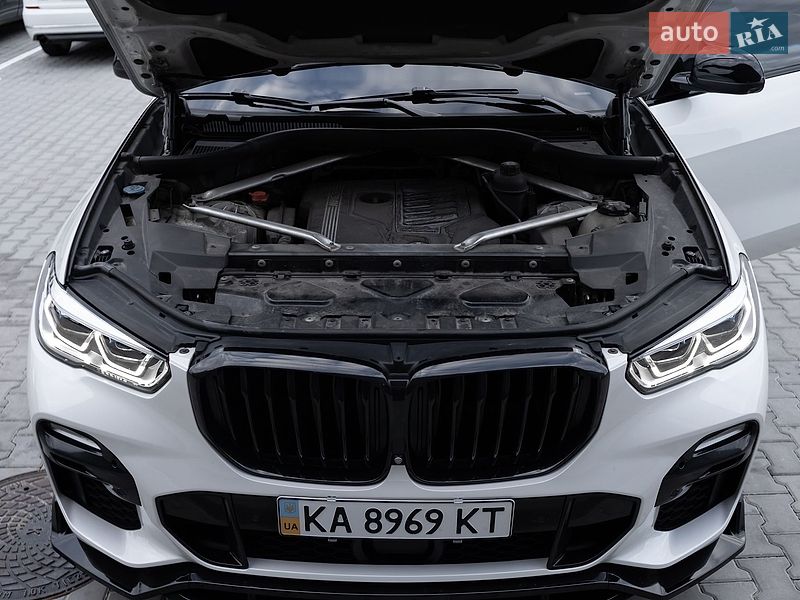 Внедорожник / Кроссовер BMW X5 2019 в Киеве