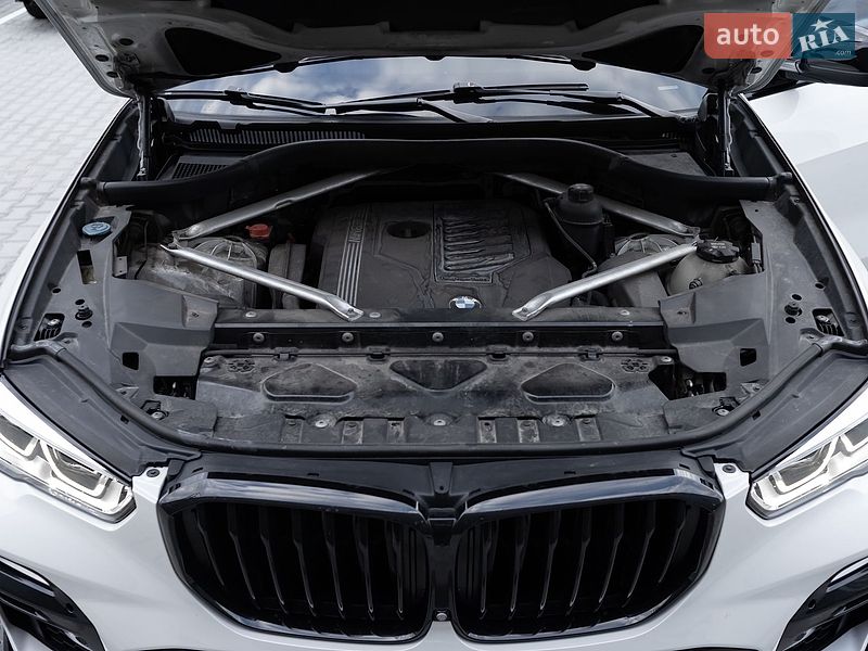 Внедорожник / Кроссовер BMW X5 2019 в Киеве