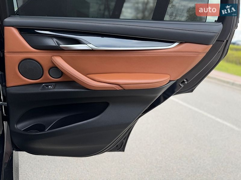 Внедорожник / Кроссовер BMW X5 2015 в Киеве