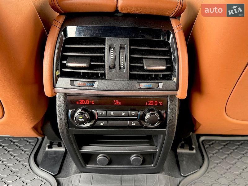 Внедорожник / Кроссовер BMW X5 2015 в Киеве