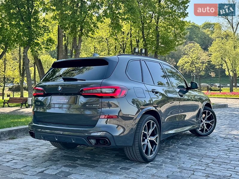 Внедорожник / Кроссовер BMW X5 2022 в Киеве