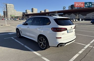 Внедорожник / Кроссовер BMW X5 2019 в Киеве