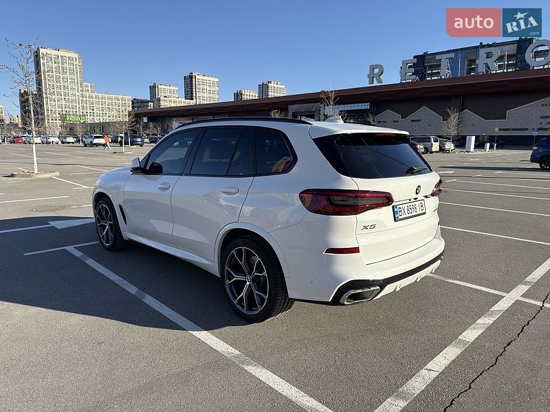 Внедорожник / Кроссовер BMW X5 2019 в Киеве