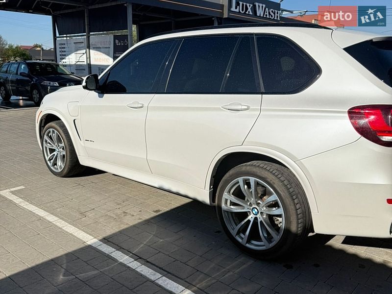 Внедорожник / Кроссовер BMW X5 2015 в Каменке-Бугской