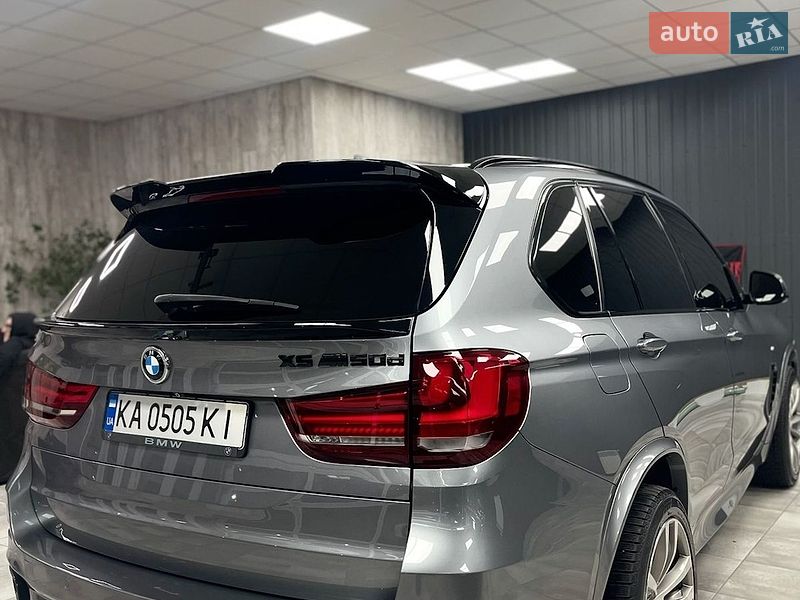 Внедорожник / Кроссовер BMW X5 2015 в Черновцах