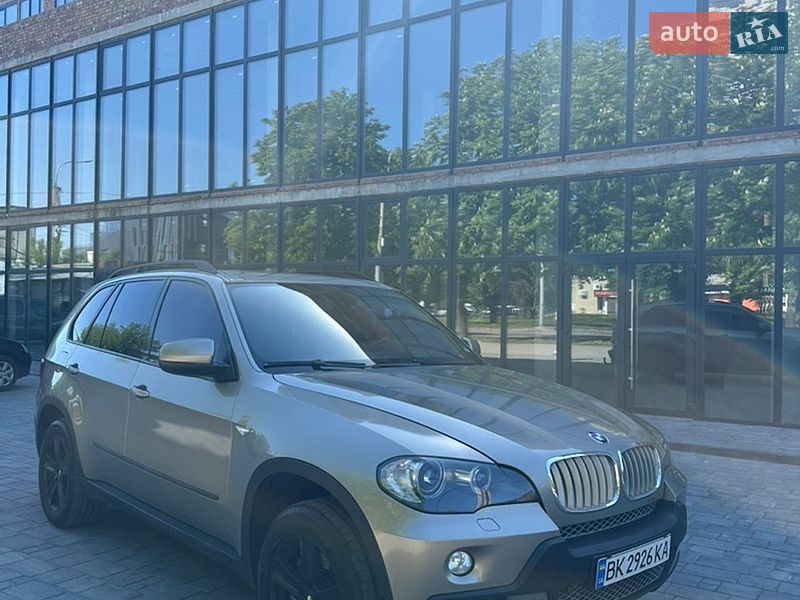 Внедорожник / Кроссовер BMW X5 2008 в Ровно