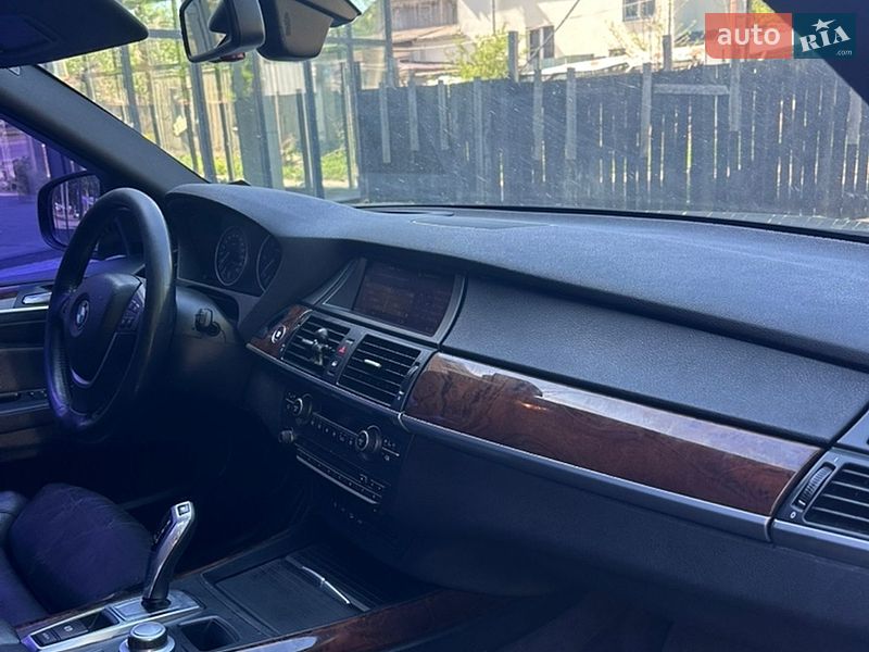 Внедорожник / Кроссовер BMW X5 2008 в Ровно